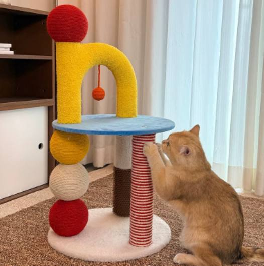 Compact U-Shaped Cat Tree With Scratcher